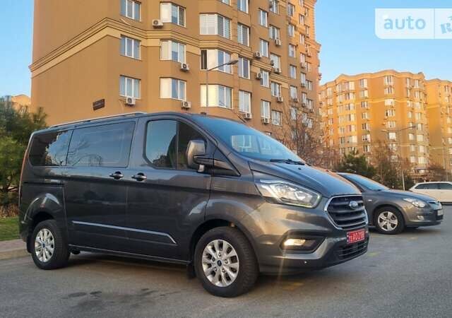 Серый Форд Турнео Кастом, объемом двигателя 2 л и пробегом 97 тыс. км за 19199 $, фото 1 на Automoto.ua