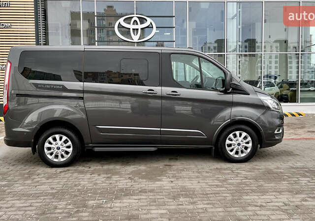 Зеленый Форд Турнео Кастом, объемом двигателя 2 л и пробегом 27 тыс. км за 34758 $, фото 1 на Automoto.ua