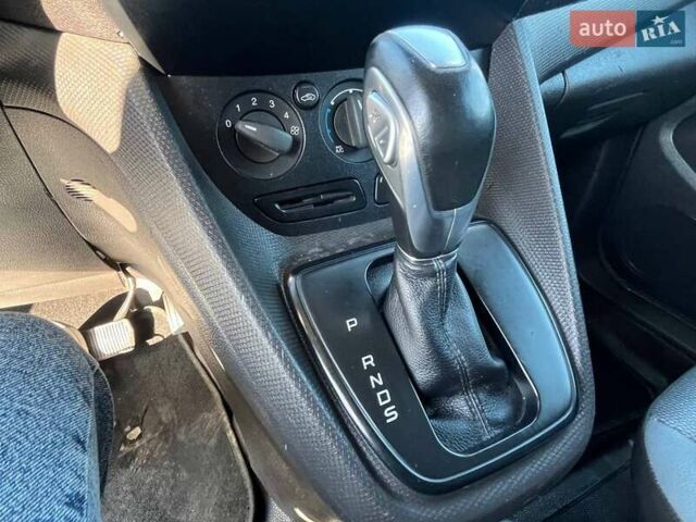 Білий Форд Транзит Коннект, об'ємом двигуна 2.49 л та пробігом 235 тис. км за 8350 $, фото 1 на Automoto.ua