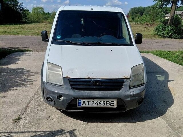 Білий Форд Транзит Коннект, об'ємом двигуна 1.75 л та пробігом 240 тис. км за 1950 $, фото 1 на Automoto.ua