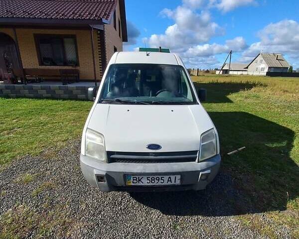 Белый Форд Транзит Коннект, объемом двигателя 1.8 л и пробегом 280 тыс. км за 3600 $, фото 1 на Automoto.ua