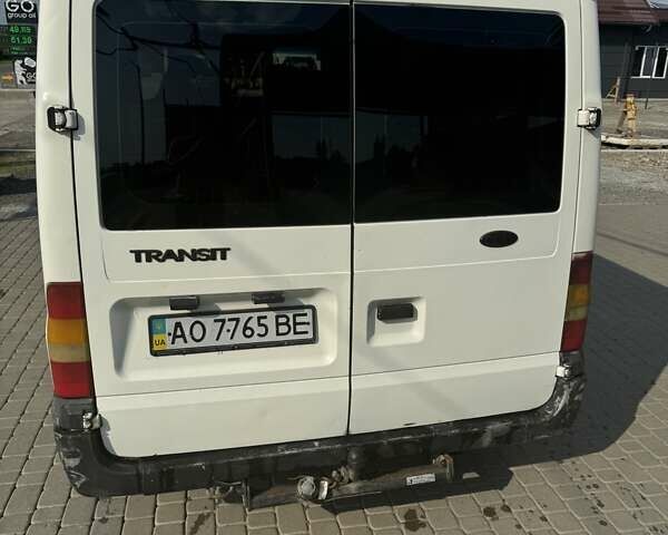 Білий Форд Транзит Коннект, об'ємом двигуна 2 л та пробігом 500 тис. км за 2300 $, фото 1 на Automoto.ua