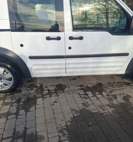 Белый Форд Транзит Коннект, объемом двигателя 1.8 л и пробегом 220 тыс. км за 4100 $, фото 1 на Automoto.ua