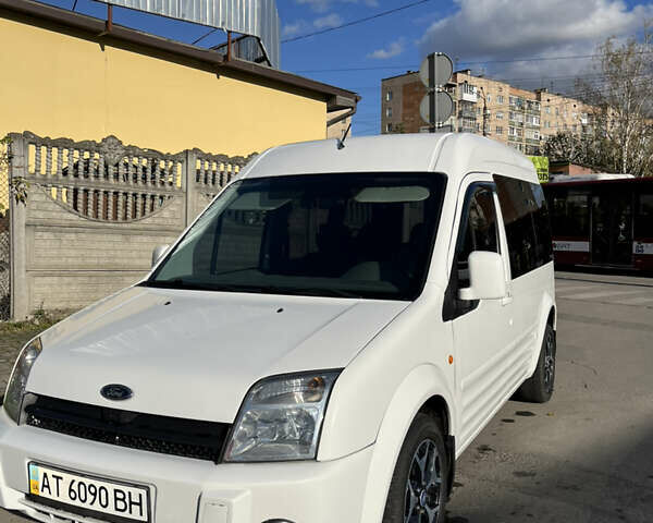 Белый Форд Транзит Коннект, объемом двигателя 1.75 л и пробегом 224 тыс. км за 5200 $, фото 1 на Automoto.ua
