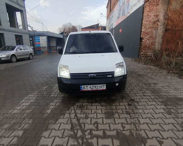 Білий Форд Транзит Коннект, об'ємом двигуна 1.8 л та пробігом 340 тис. км за 3150 $, фото 1 на Automoto.ua