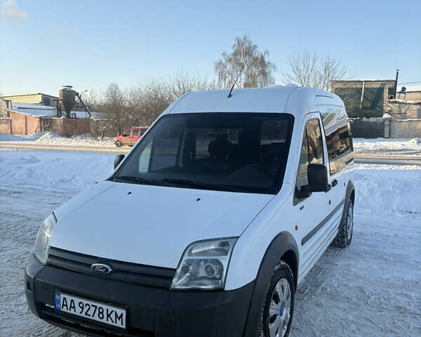 Белый Форд Транзит Коннект, объемом двигателя 1.75 л и пробегом 240 тыс. км за 4800 $, фото 1 на Automoto.ua