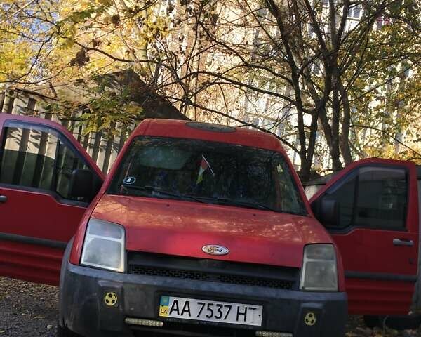 Красный Форд Транзит Коннект, объемом двигателя 1.8 л и пробегом 240 тыс. км за 4000 $, фото 1 на Automoto.ua