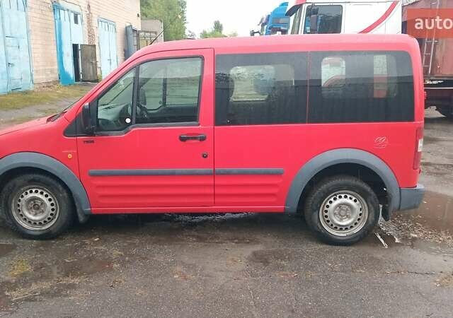 Красный Форд Транзит Коннект, объемом двигателя 1.75 л и пробегом 450 тыс. км за 3850 $, фото 1 на Automoto.ua