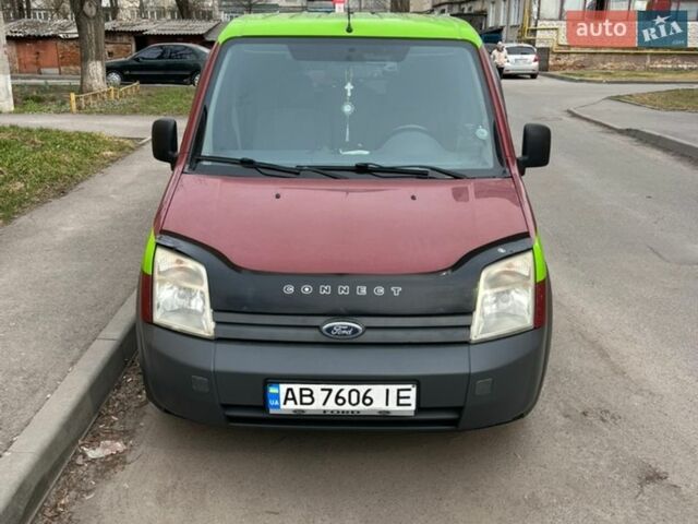 Красный Форд Транзит Коннект, объемом двигателя 1.75 л и пробегом 380 тыс. км за 5200 $, фото 1 на Automoto.ua