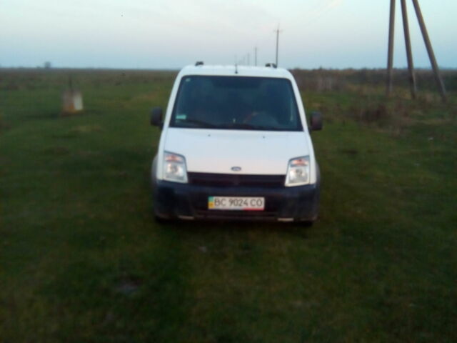 Білий Форд Транзит Коннект пас., об'ємом двигуна 1.8 л та пробігом 255 тис. км за 5500 $, фото 1 на Automoto.ua