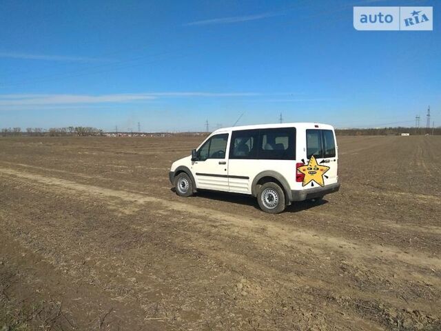 Білий Форд Транзит Коннект пас., об'ємом двигуна 1.8 л та пробігом 195 тис. км за 4900 $, фото 1 на Automoto.ua