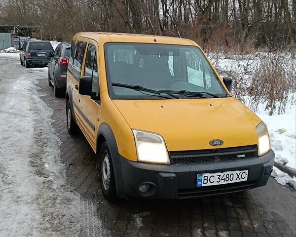 Жовтий Форд Транзит Коннект, об'ємом двигуна 1.75 л та пробігом 305 тис. км за 4000 $, фото 1 на Automoto.ua