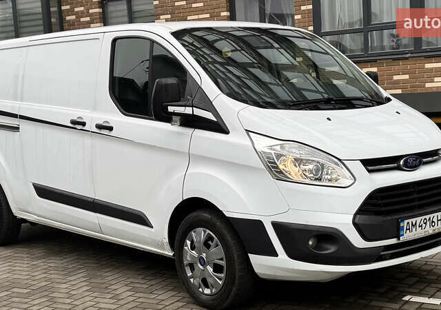 Белый Форд Транзит Кастом, объемом двигателя 0 л и пробегом 212 тыс. км за 11900 $, фото 1 на Automoto.ua