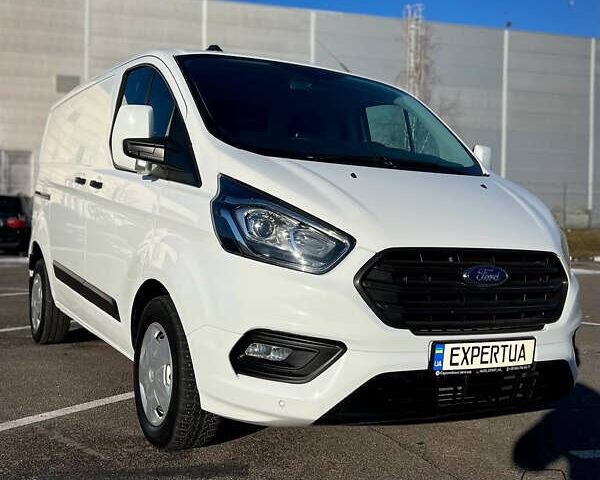 Білий Форд Транзит Кастом, об'ємом двигуна 2 л та пробігом 243 тис. км за 18900 $, фото 1 на Automoto.ua