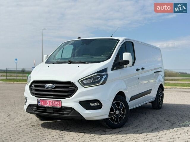 Белый Форд Транзит Кастом, объемом двигателя 2 л и пробегом 221 тыс. км за 17300 $, фото 1 на Automoto.ua