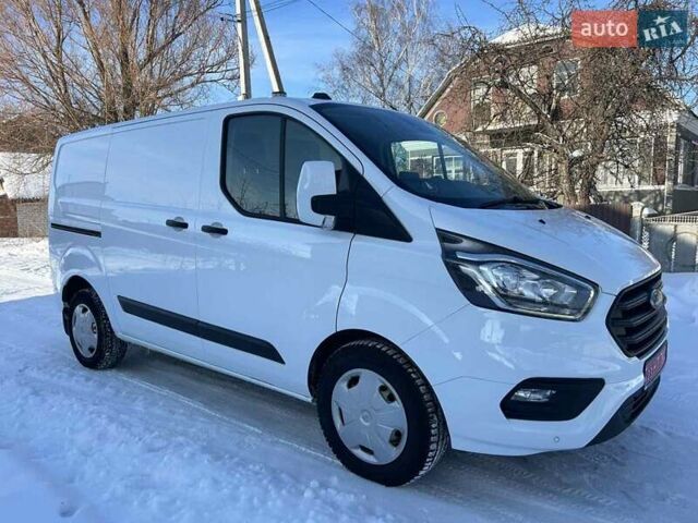 Белый Форд Транзит Кастом, объемом двигателя 2 л и пробегом 200 тыс. км за 17000 $, фото 1 на Automoto.ua