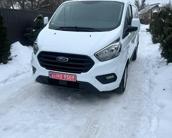 Белый Форд Транзит Кастом, объемом двигателя 2 л и пробегом 198 тыс. км за 16500 $, фото 1 на Automoto.ua