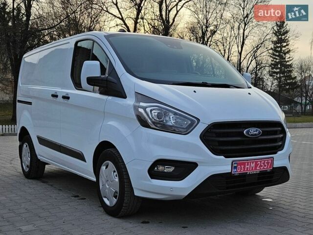 Белый Форд Транзит Кастом, объемом двигателя 2 л и пробегом 182 тыс. км за 17200 $, фото 1 на Automoto.ua