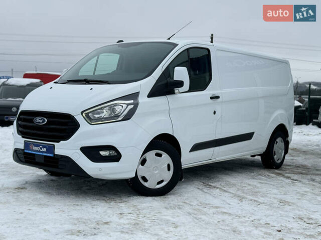Белый Форд Транзит Кастом, объемом двигателя 2 л и пробегом 230 тыс. км за 21500 $, фото 1 на Automoto.ua