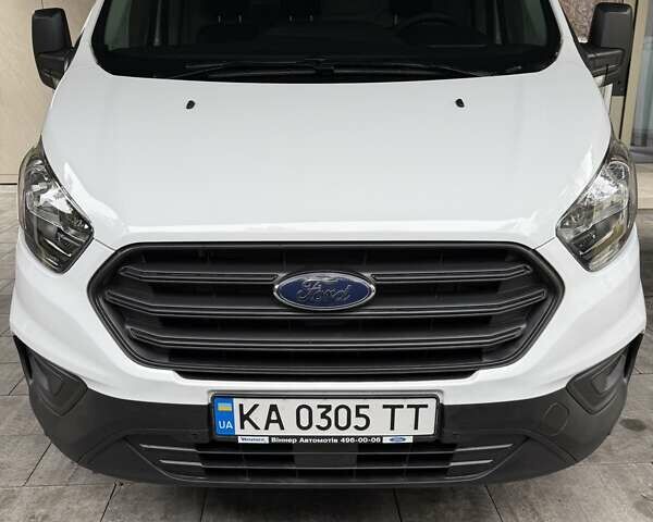 Білий Форд Транзит Кастом, об'ємом двигуна 2.2 л та пробігом 13 тис. км за 30098 $, фото 1 на Automoto.ua