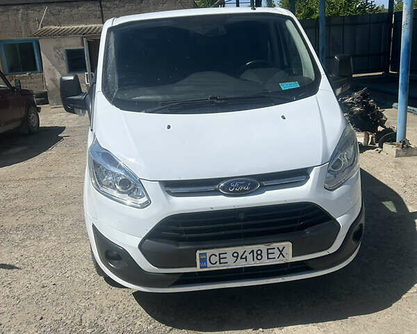 Белый Форд Транзит Кастом, объемом двигателя 2.2 л и пробегом 195 тыс. км за 15000 $, фото 1 на Automoto.ua