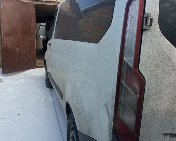 Білий Форд Транзит Кастом, об'ємом двигуна 2.2 л та пробігом 276 тис. км за 5500 $, фото 1 на Automoto.ua