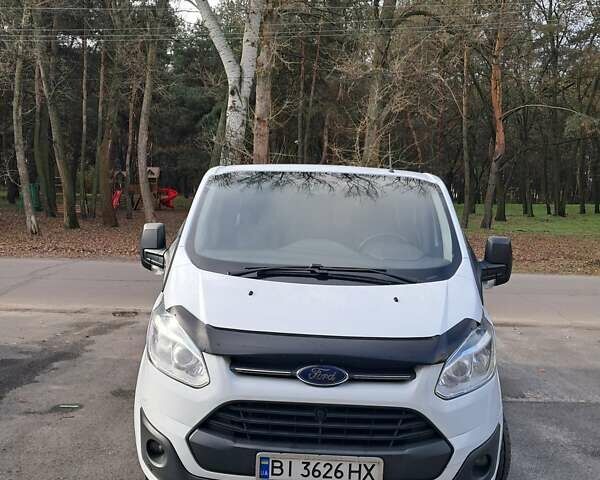 Белый Форд Транзит Кастом, объемом двигателя 2.2 л и пробегом 208 тыс. км за 15300 $, фото 1 на Automoto.ua