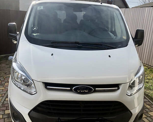 Белый Форд Транзит Кастом, объемом двигателя 2.2 л и пробегом 197 тыс. км за 14900 $, фото 1 на Automoto.ua