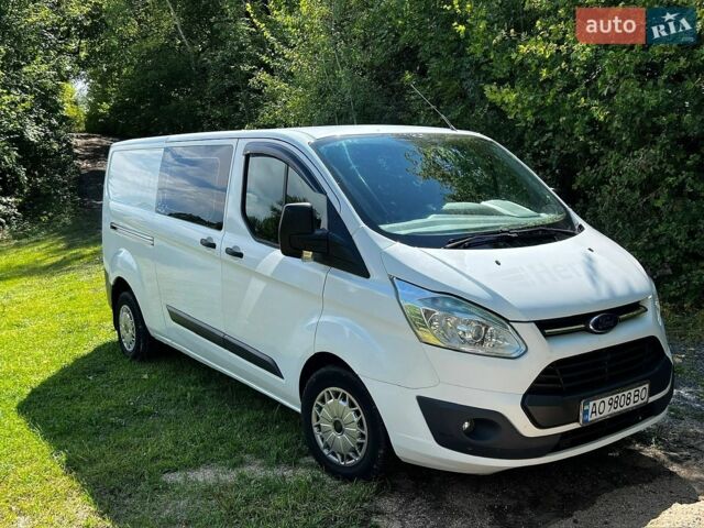 Білий Форд Транзит Кастом, об'ємом двигуна 2.2 л та пробігом 255 тис. км за 13066 $, фото 1 на Automoto.ua