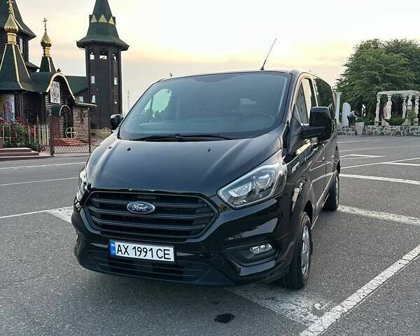 Чорний Форд Транзит Кастом, об'ємом двигуна 2 л та пробігом 135 тис. км за 16999 $, фото 1 на Automoto.ua