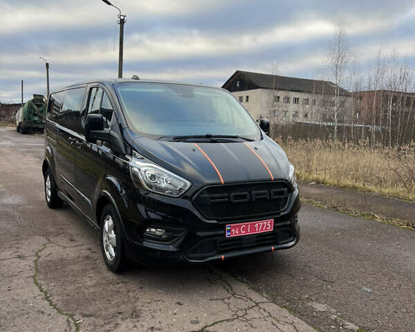 Черный Форд Транзит Кастом, объемом двигателя 2 л и пробегом 173 тыс. км за 20500 $, фото 1 на Automoto.ua