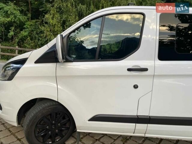 Форд Транзит Кастом, об'ємом двигуна 2 л та пробігом 150 тис. км за 22055 $, фото 1 на Automoto.ua