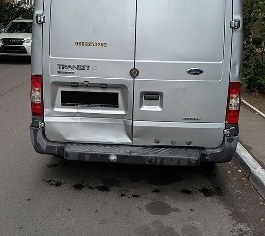 Сірий Форд Транзит Кастом, об'ємом двигуна 2.2 л та пробігом 367 тис. км за 8000 $, фото 1 на Automoto.ua