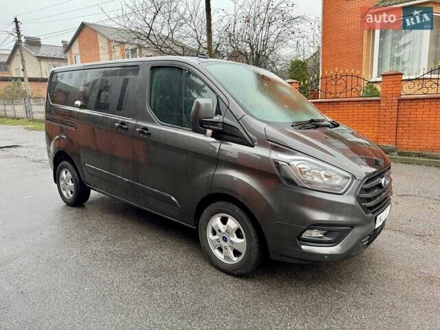 Серый Форд Транзит Кастом, объемом двигателя 2 л и пробегом 197 тыс. км за 16750 $, фото 1 на Automoto.ua