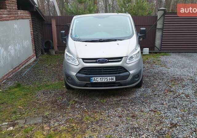 Серый Форд Транзит Кастом, объемом двигателя 2.2 л и пробегом 248 тыс. км за 15400 $, фото 1 на Automoto.ua