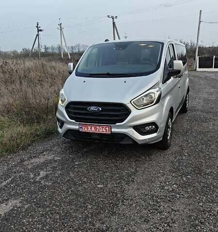 Сірий Форд Транзит Кастом, об'ємом двигуна 2 л та пробігом 191 тис. км за 19990 $, фото 1 на Automoto.ua