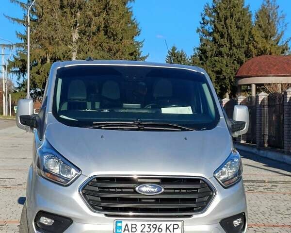 Серый Форд Транзит Кастом, объемом двигателя 2 л и пробегом 201 тыс. км за 21500 $, фото 1 на Automoto.ua