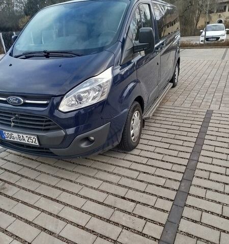 Синий Форд Транзит Кастом, объемом двигателя 2.2 л и пробегом 156 тыс. км за 18702 $, фото 1 на Automoto.ua