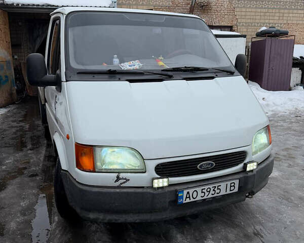 Білий Форд Транзит, об'ємом двигуна 2.5 л та пробігом 245 тис. км за 6000 $, фото 1 на Automoto.ua