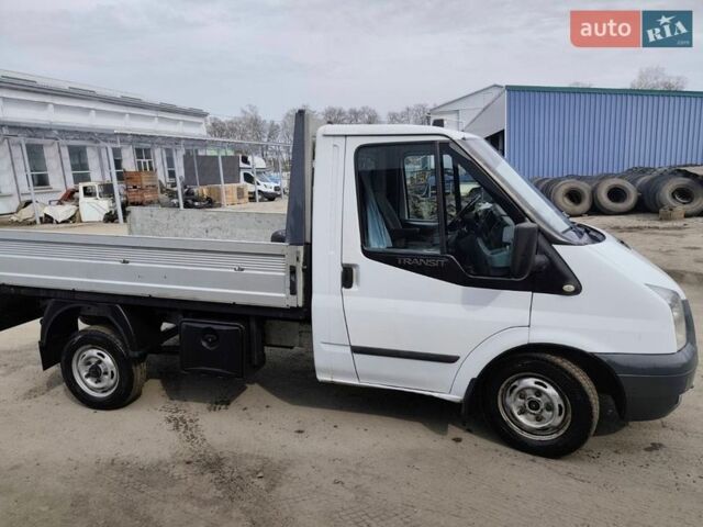 Белый Форд Транзит, объемом двигателя 2.2 л и пробегом 209 тыс. км за 8000 $, фото 1 на Automoto.ua
