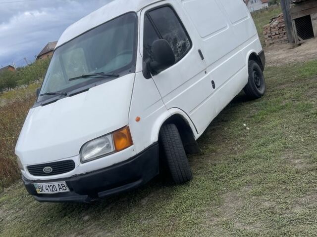 Білий Форд Транзит, об'ємом двигуна 2.5 л та пробігом 400 тис. км за 1257 $, фото 1 на Automoto.ua
