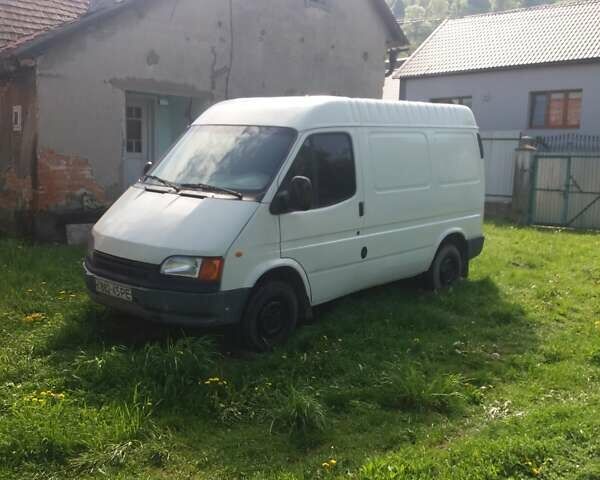 Білий Форд Транзит, об'ємом двигуна 2.5 л та пробігом 100 тис. км за 2350 $, фото 1 на Automoto.ua
