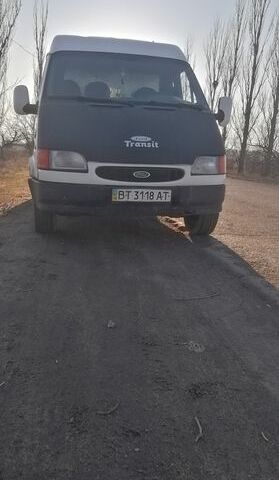 Белый Форд Транзит, объемом двигателя 2.5 л и пробегом 500 тыс. км за 3000 $, фото 1 на Automoto.ua