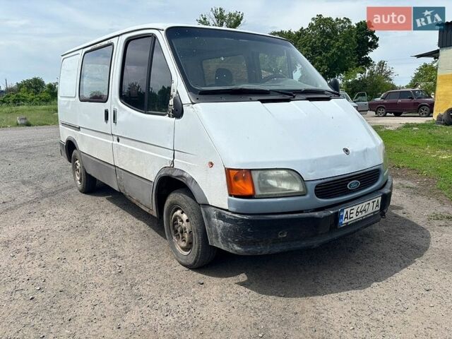 Білий Форд Транзит, об'ємом двигуна 2.5 л та пробігом 400 тис. км за 1000 $, фото 1 на Automoto.ua