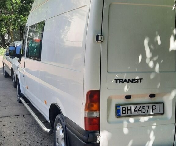 Белый Форд Транзит, объемом двигателя 2 л и пробегом 373 тыс. км за 5500 $, фото 1 на Automoto.ua