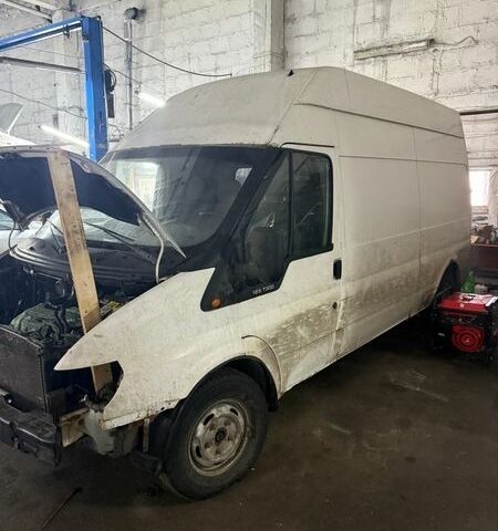 Белый Форд Транзит, объемом двигателя 0 л и пробегом 300 тыс. км за 2500 $, фото 1 на Automoto.ua