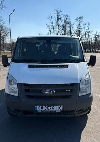Белый Форд Транзит, объемом двигателя 2.4 л и пробегом 426 тыс. км за 7500 $, фото 1 на Automoto.ua