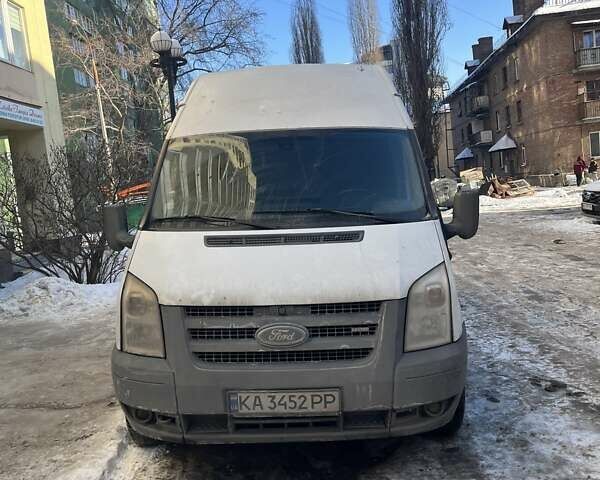 Білий Форд Транзит, об'ємом двигуна 2.4 л та пробігом 540 тис. км за 5500 $, фото 1 на Automoto.ua