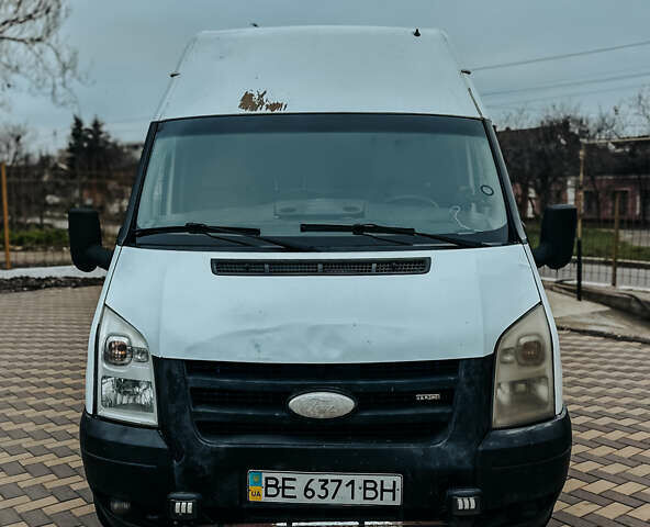 Білий Форд Транзит, об'ємом двигуна 2.2 л та пробігом 30 тис. км за 5000 $, фото 1 на Automoto.ua