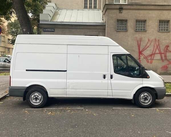 Белый Форд Транзит, объемом двигателя 2.2 л и пробегом 222 тыс. км за 9000 $, фото 1 на Automoto.ua